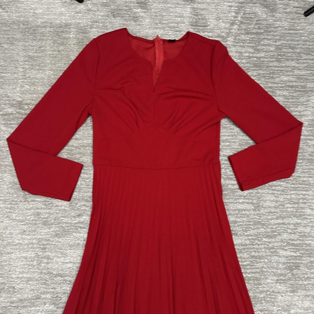 SHEIN Dress Womens Medium 6 Red Pleated Midi V Notch Back Zip Holiday Christmas - Picture 2 of 12